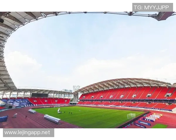 武汉足球队技术水平创新高引发全国关注展现出强劲发展势头 武汉足球队技术水平创新高引发全国关注展现出强劲发展势头