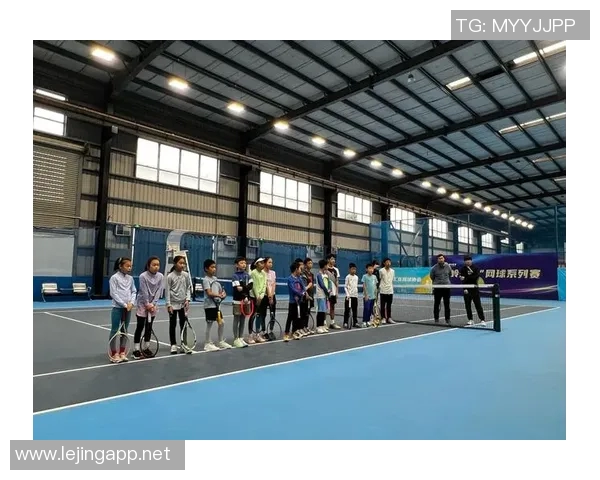 杭州网球队逆袭之旅网球纪实与欧冠足球的激情碰撞 杭州网球队逆袭之旅网球纪实与欧冠足球的激情碰撞