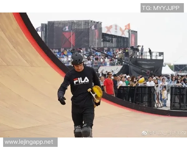 杭州滑板队在极限运动会中的默契配合与精彩表现点评