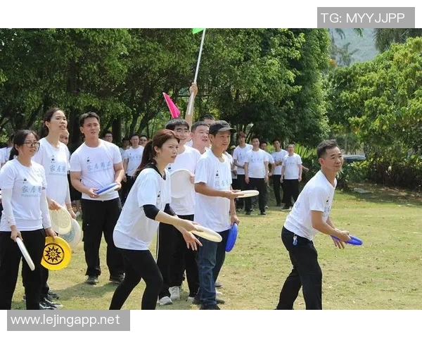 重庆飞盘队状态分析与运动聚焦探讨飞盘运动的未来发展与挑战 重庆飞盘队状态分析与运动聚焦探讨飞盘运动的未来发展与挑战